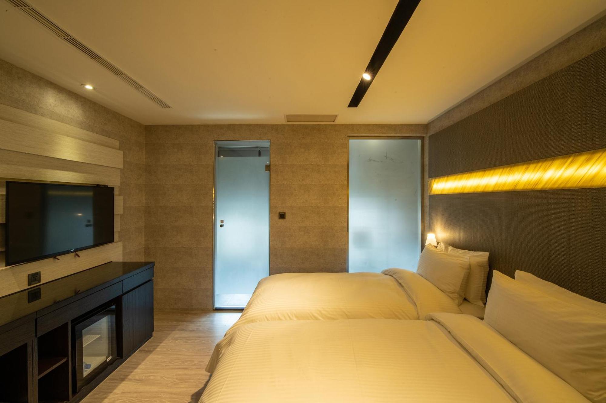 Fengjia Hotel Bell 타이중 외부 사진